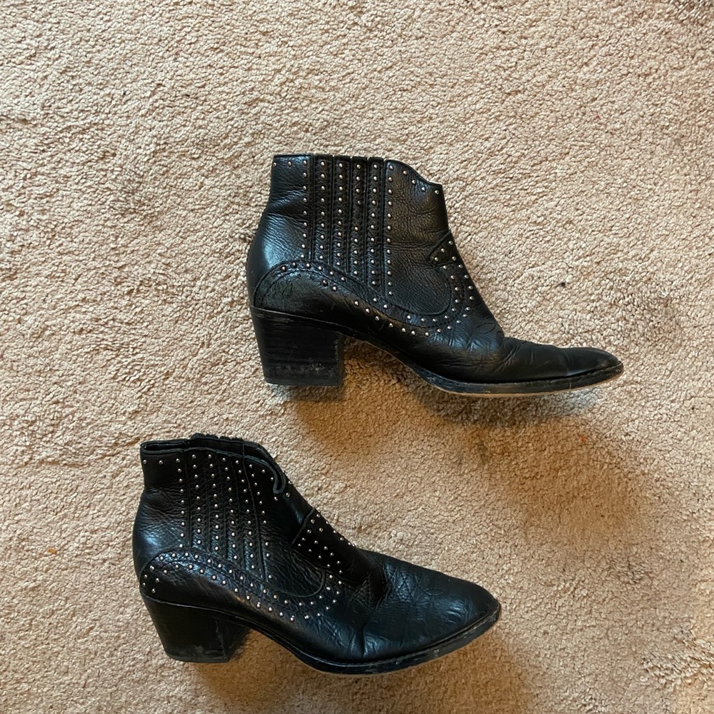 Black Studded Cowboy Western Dolce Vita Ankle Booties Size 8